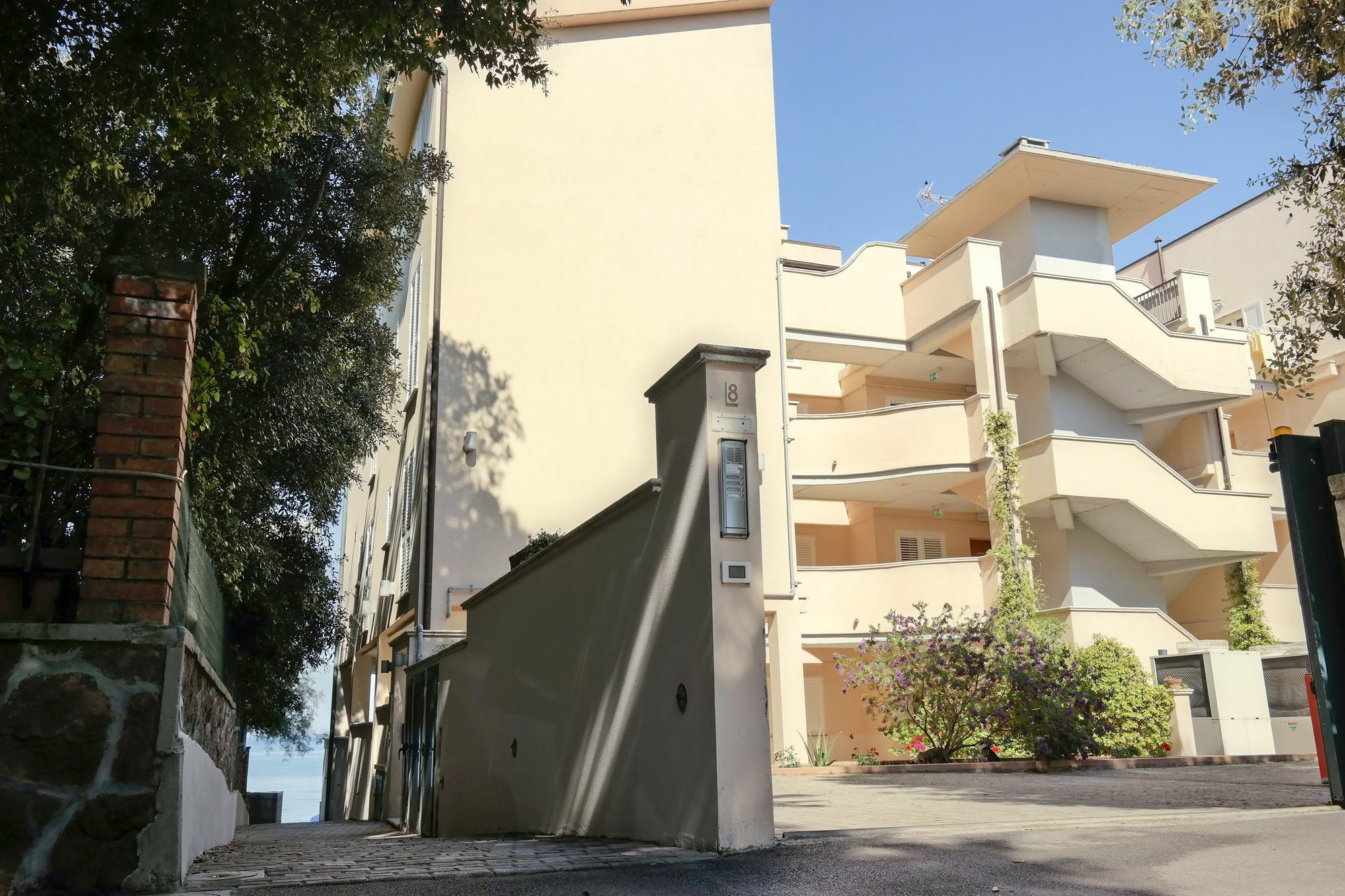 Residence Villa Lo Scoglietto San Vincenzo Exterior foto